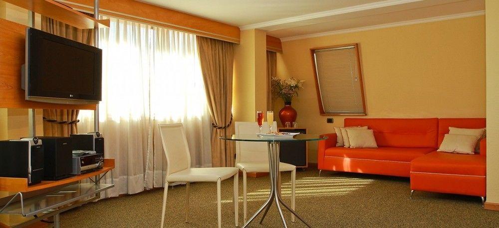 Hotel Restaurante Ankara Виня дел Мар Екстериор снимка